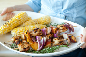 Apr10-Grilled-Peach-and-Chicken-Kabobs