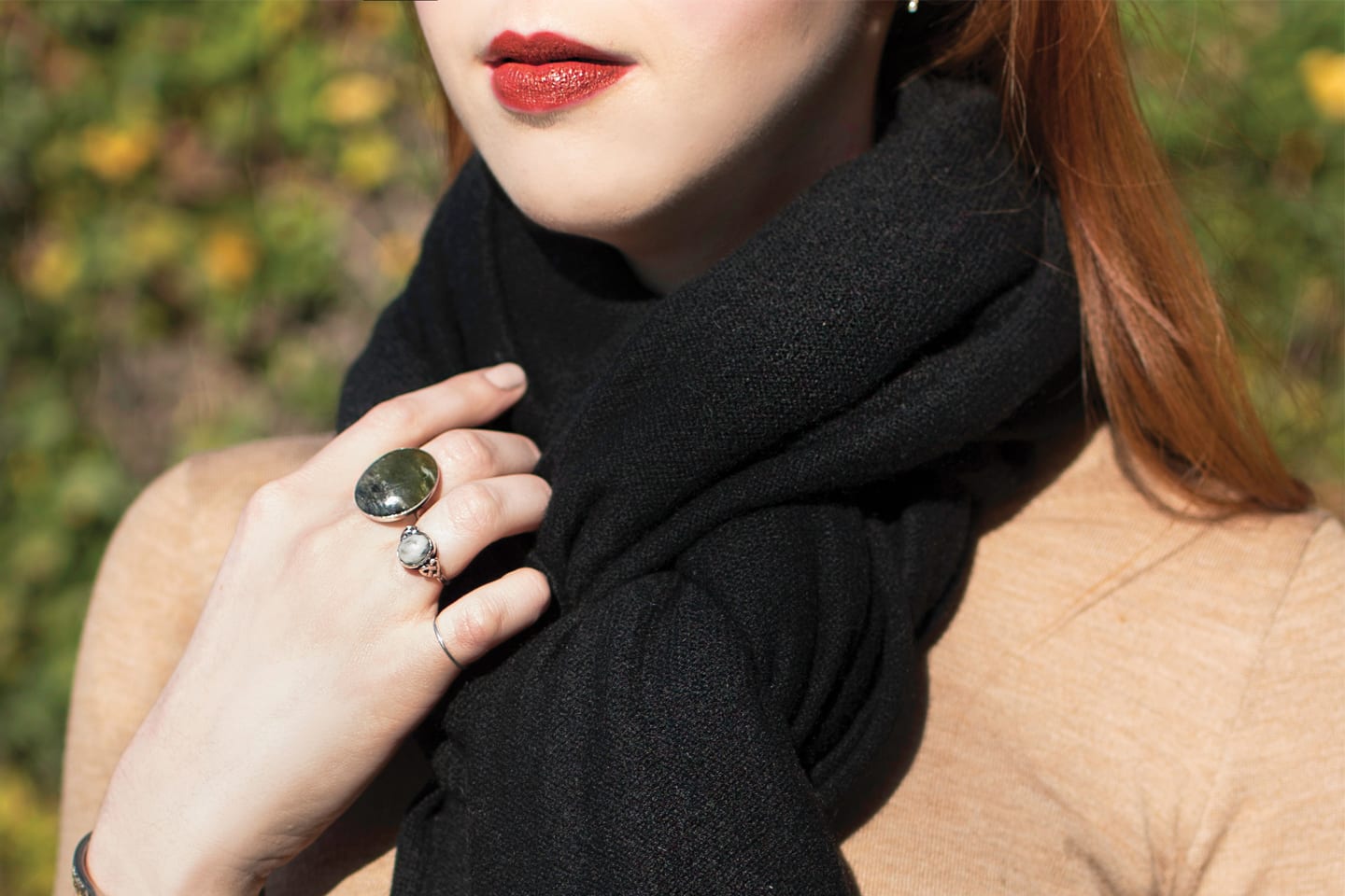 White + Warren Essential WRap in Black cashmere scarf in chattanooga yacoubian tailors