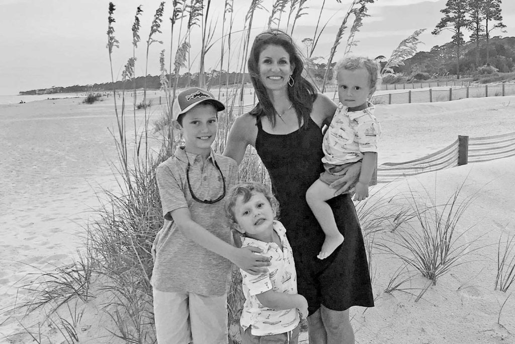 allison burk and her children from chattanooga at the beach encouraging healthy hobbies for kids