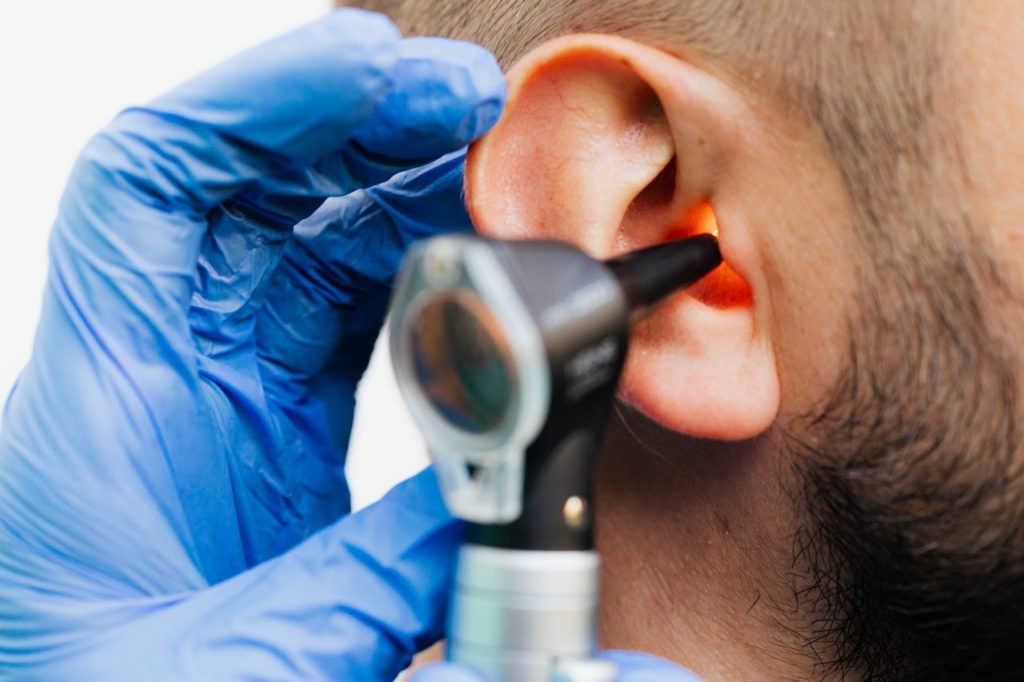 4 Things to Consider When Selecting a Hearing Aid
