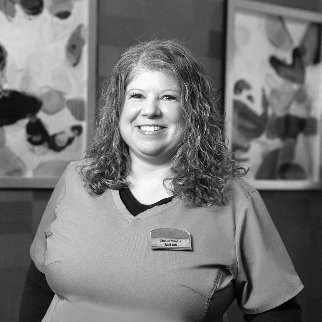 Shellie Muncie, CNA, CMA